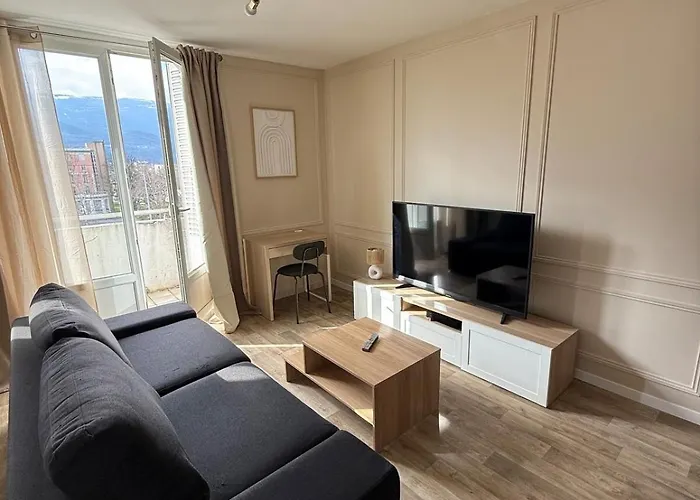 דירה Le Duplex-5p-2 Rooms- Free Parking